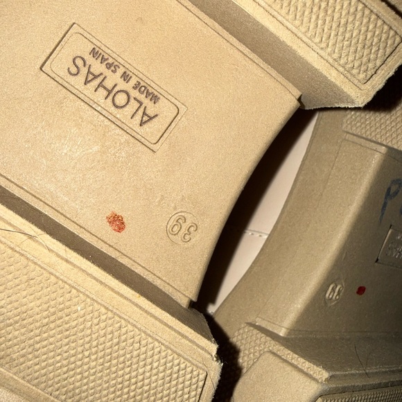 Alohas Women’s Trailblazer Crystal Ivory Leather Loafers Like New Sz EU39 US 8.5 - Picture 4 of 6